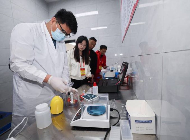 如何为家人定制健康食品，打造营养均衡的生活